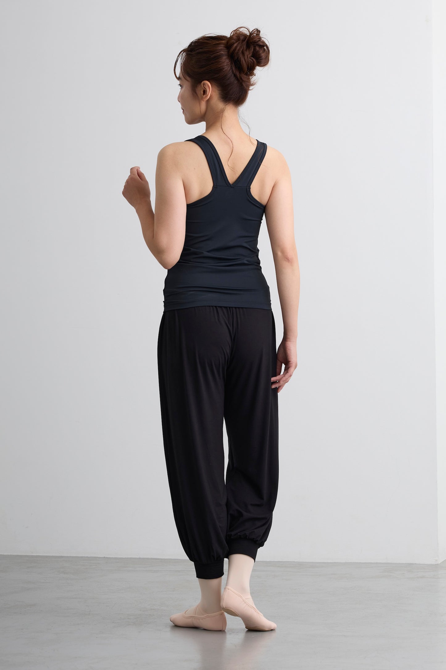 Flat-Fit V Back